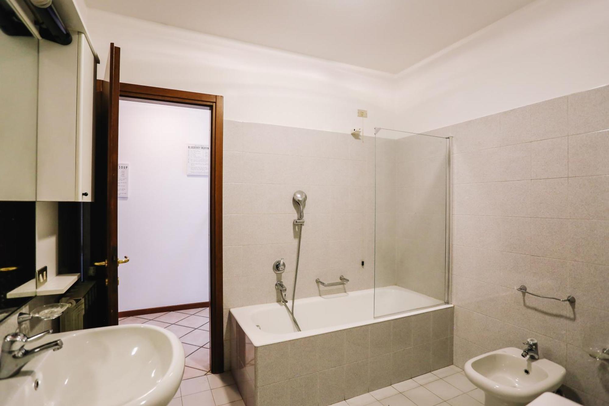 דירות Alzano Lombardo Flat Mazzini 6 מראה חיצוני תמונה