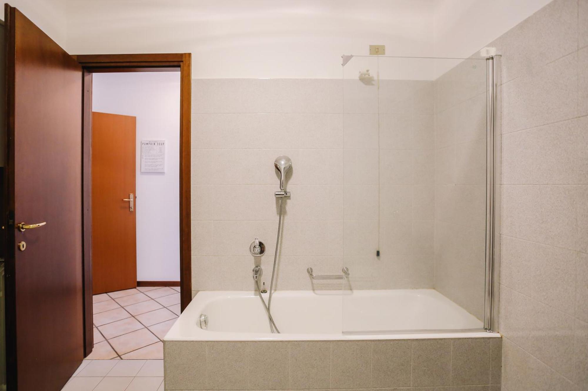 דירות Alzano Lombardo Flat Mazzini 6 מראה חיצוני תמונה