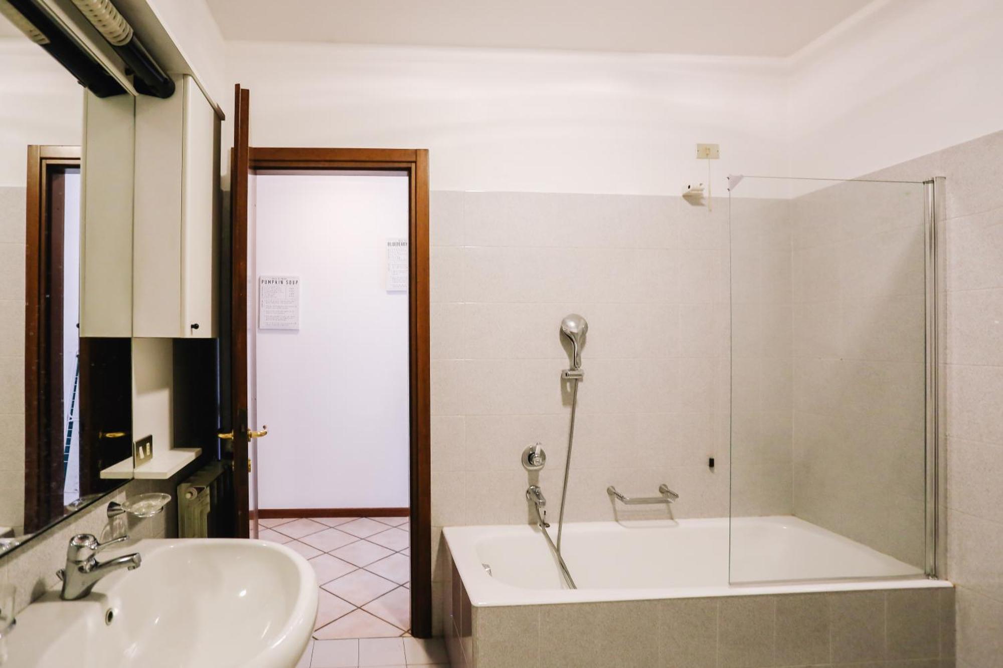 דירות Alzano Lombardo Flat Mazzini 6 מראה חיצוני תמונה